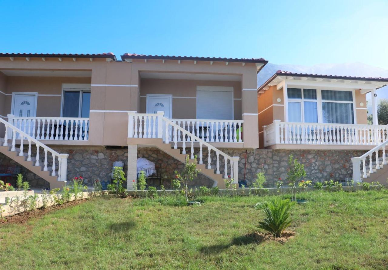 Essos Villas Dhërmi Extérieur photo