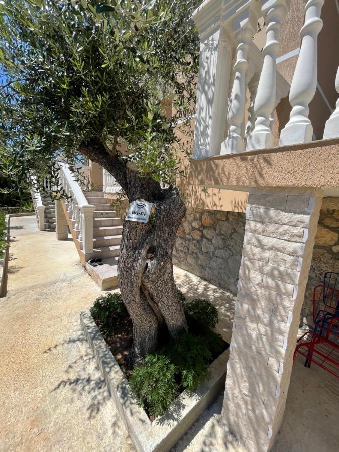Essos Villas Dhërmi Extérieur photo