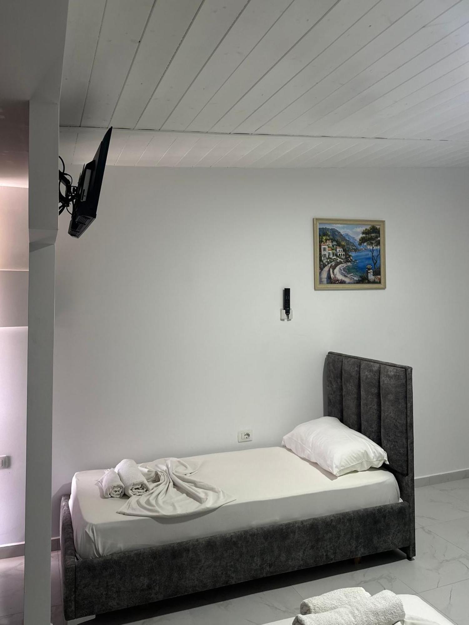 Essos Villas Dhërmi Extérieur photo