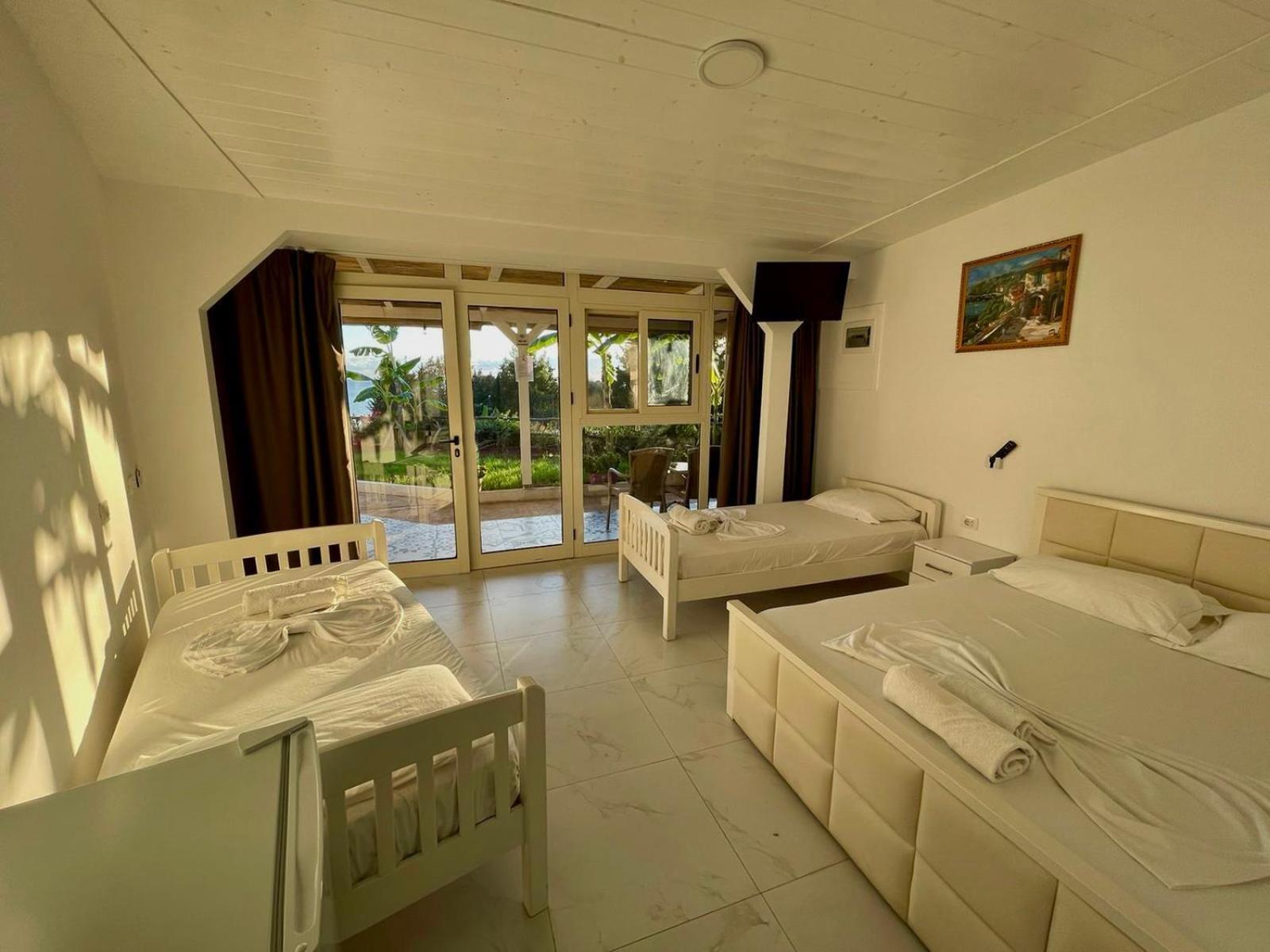 Essos Villas Dhërmi Extérieur photo
