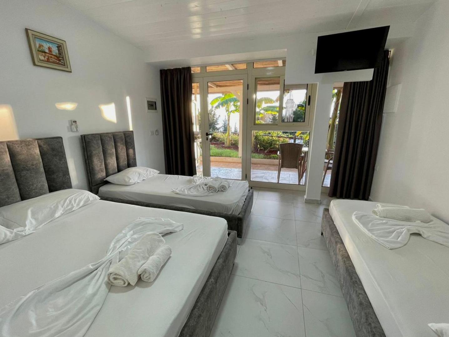 Essos Villas Dhërmi Extérieur photo