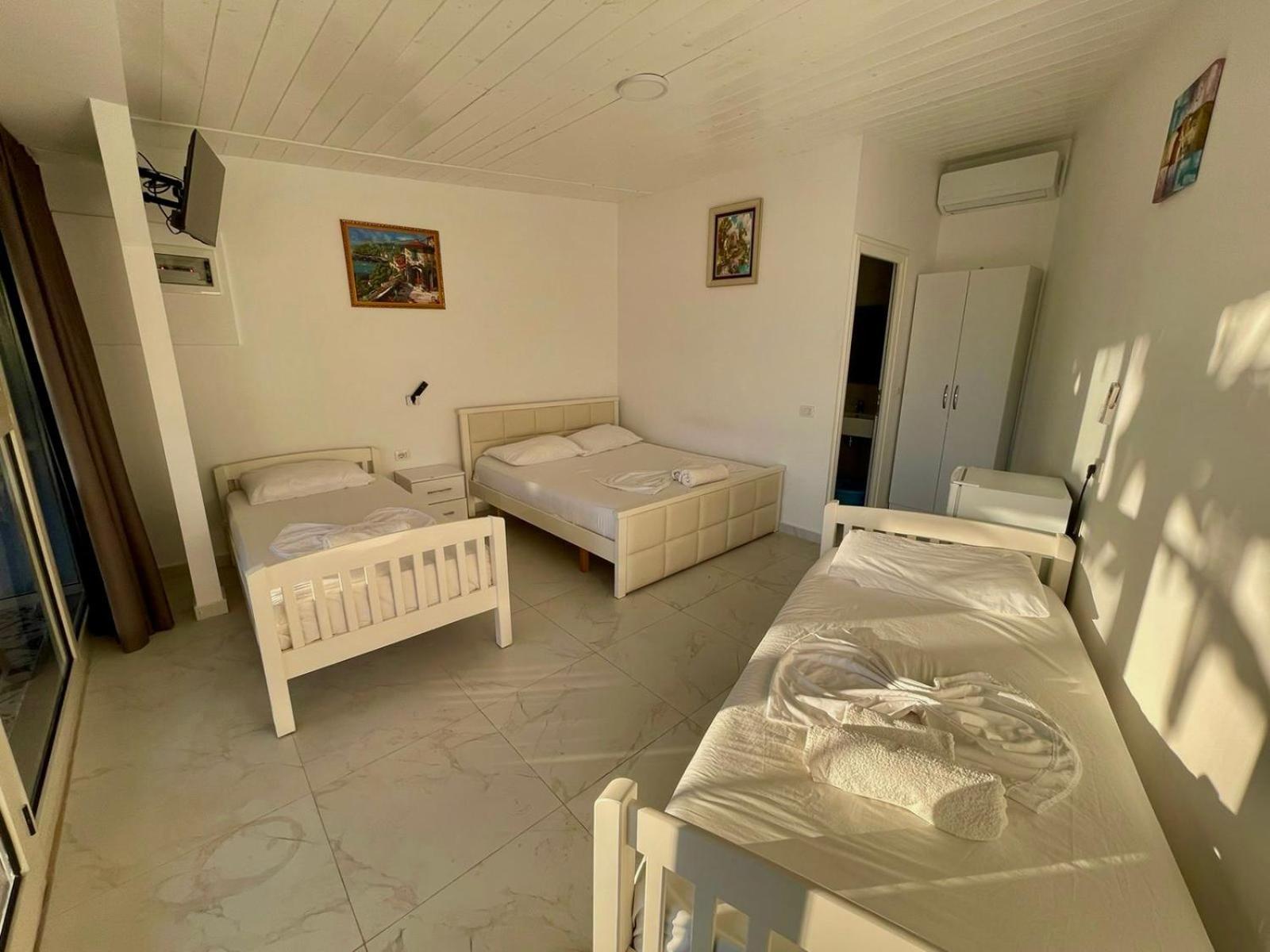 Essos Villas Dhërmi Extérieur photo