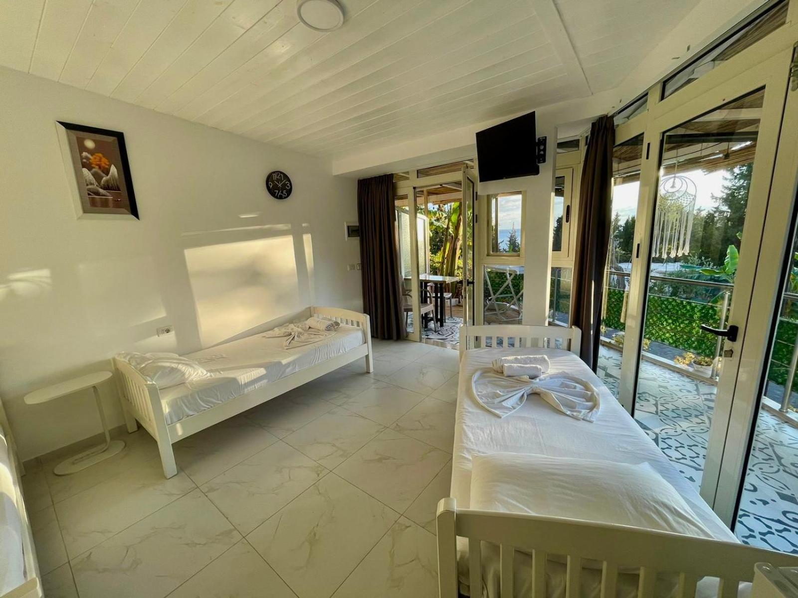 Essos Villas Dhërmi Extérieur photo