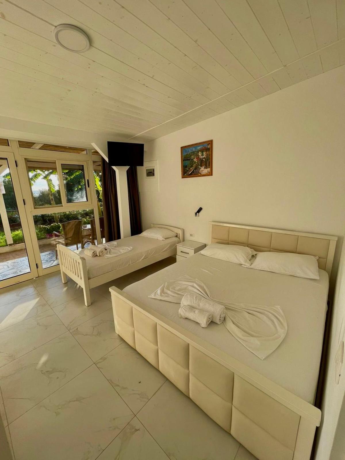 Essos Villas Dhërmi Extérieur photo