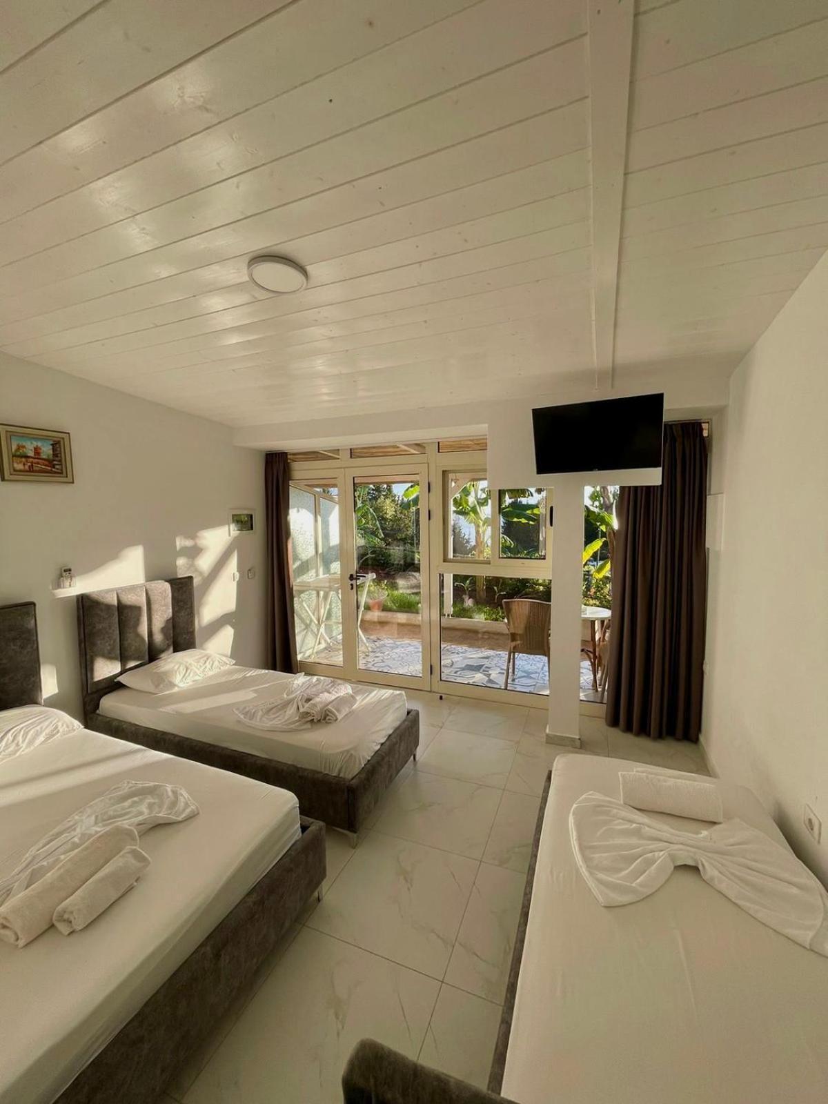 Essos Villas Dhërmi Extérieur photo