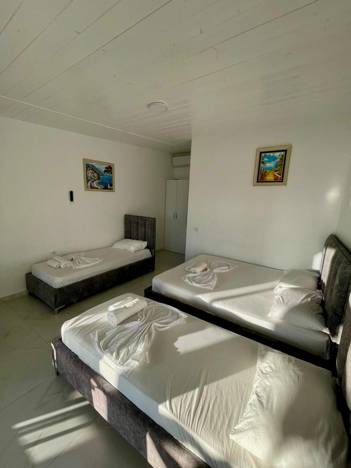 Essos Villas Dhërmi Extérieur photo