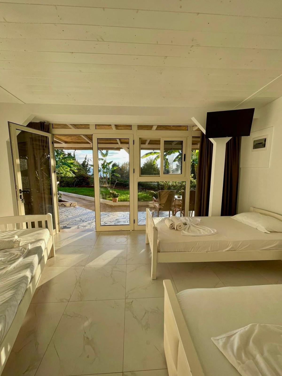 Essos Villas Dhërmi Extérieur photo