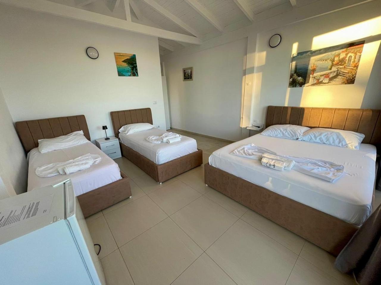 Essos Villas Dhërmi Extérieur photo